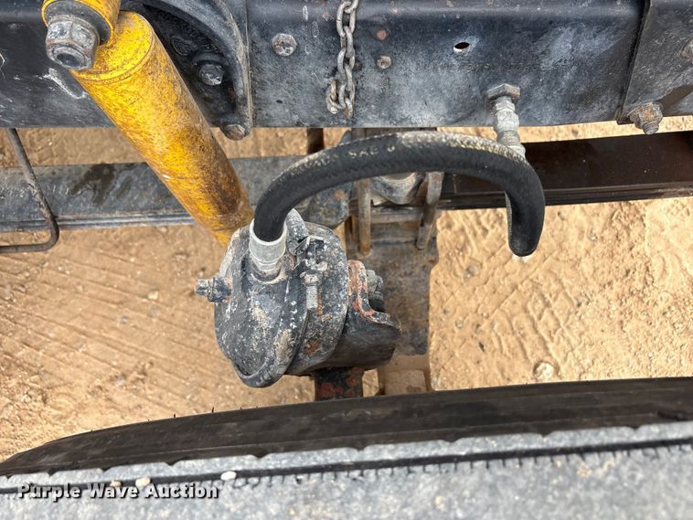 image for item EU4993 1988 Mack R686ST semi truck