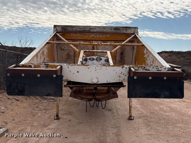 image for item EU4994 Ranch bottom dump trailer