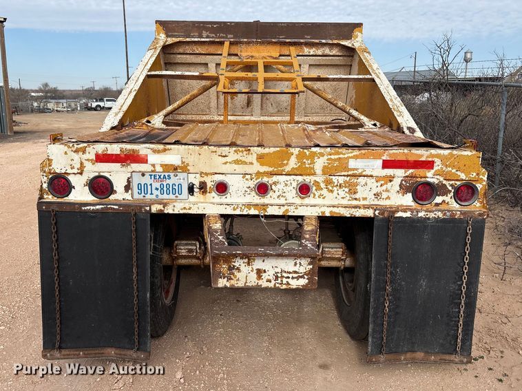 image for item EU4994 Ranch bottom dump trailer