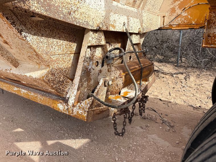 image for item EU4994 Ranch bottom dump trailer