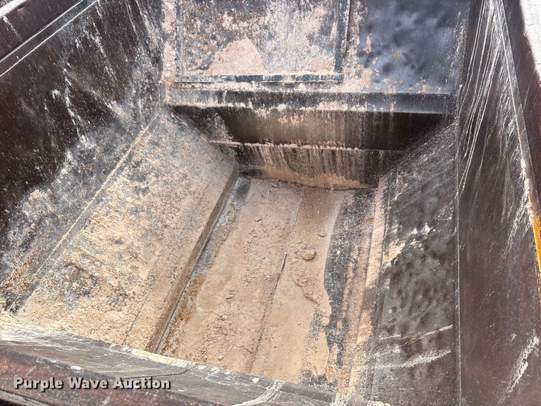 image for item EU4994 Ranch bottom dump trailer