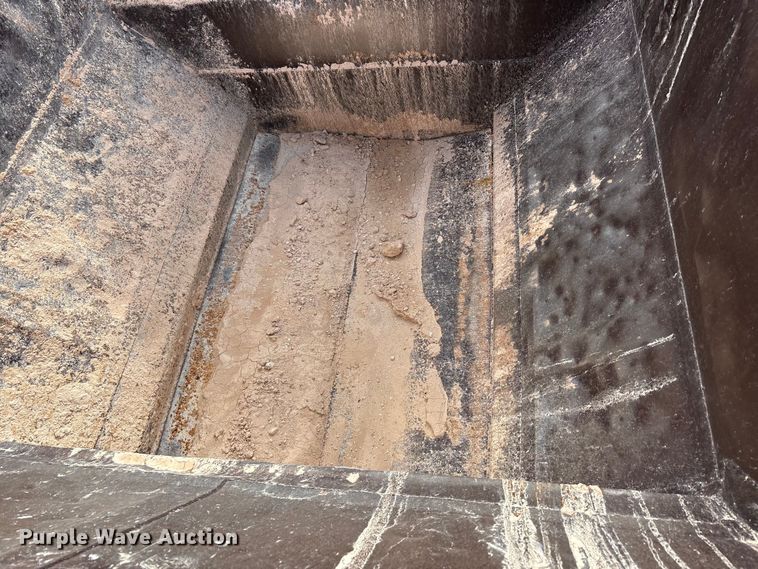 image for item EU4994 Ranch bottom dump trailer