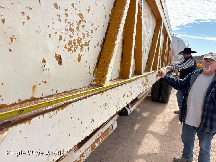 image for item EU4994 Ranch bottom dump trailer