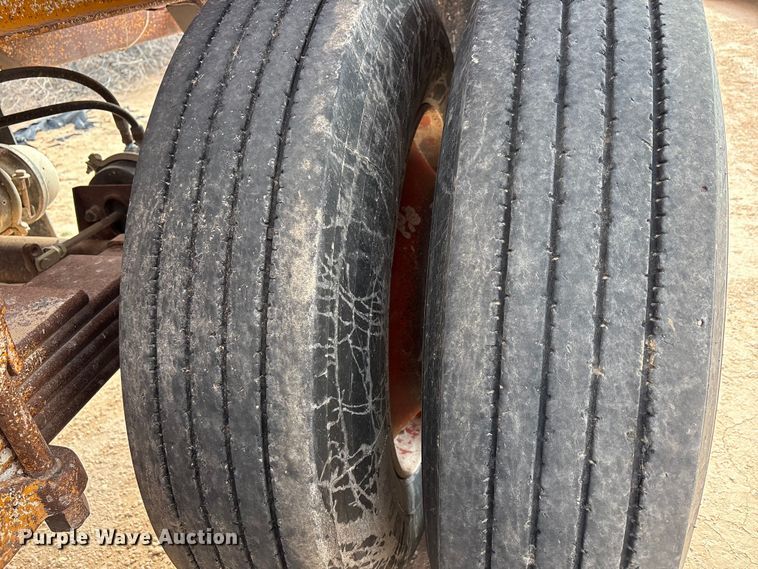 image for item EU4994 Ranch bottom dump trailer