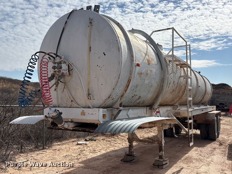 image for item EU4995 tank trailer