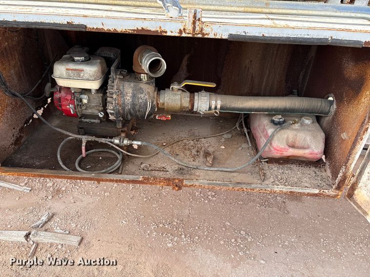 image for item EU4995 tank trailer