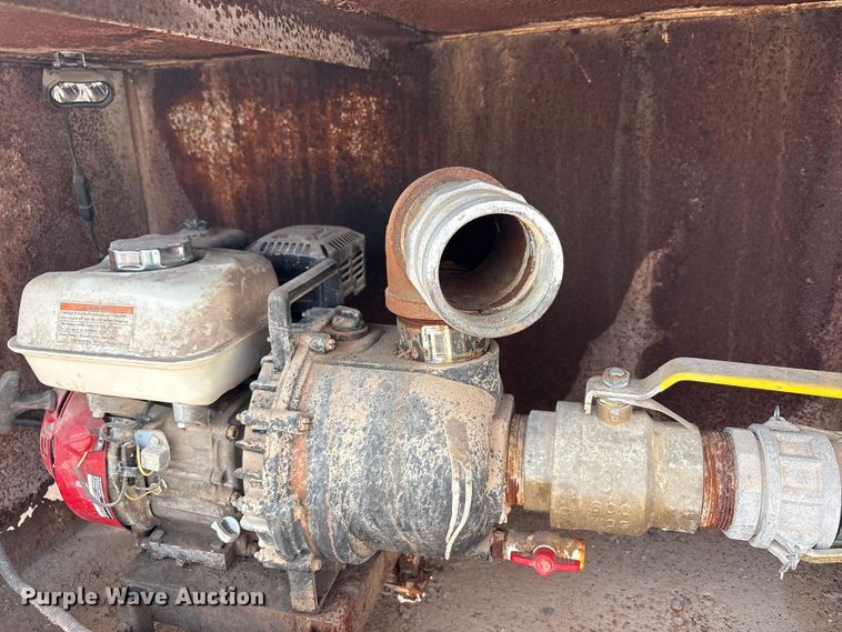 image for item EU4995 tank trailer