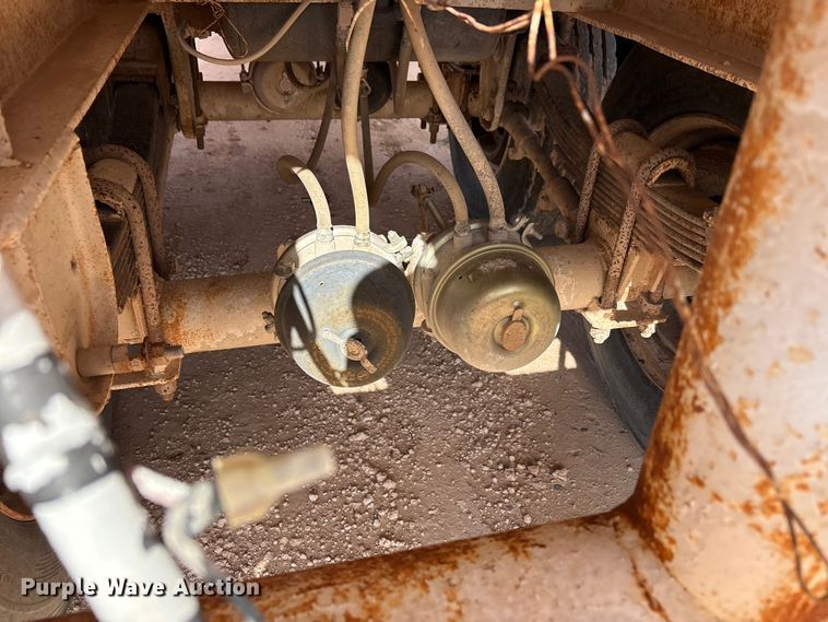 image for item EU4995 tank trailer