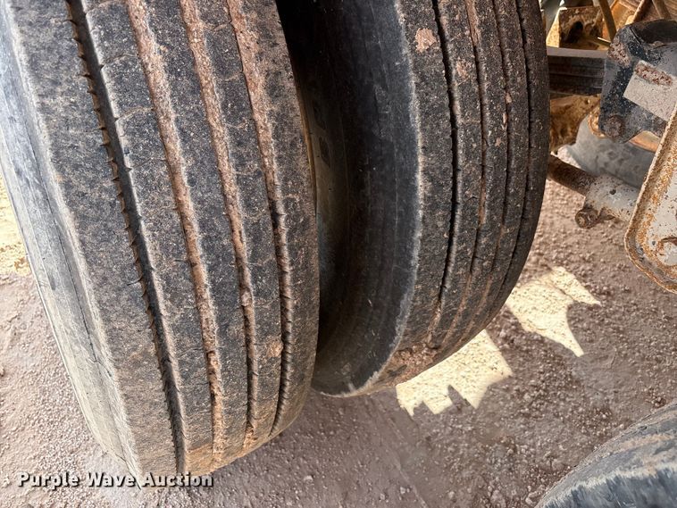 image for item EU4995 tank trailer