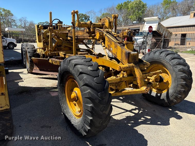 image for item EU7420 1964 Caterpillar 112F rigid frame motor grader