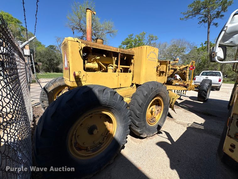 image for item EU7420 1964 Caterpillar 112F rigid frame motor grader