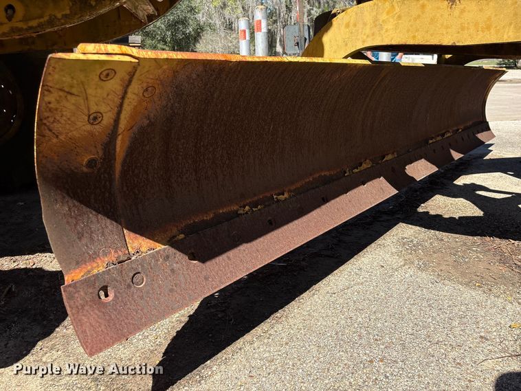 image for item EU7420 1964 Caterpillar 112F rigid frame motor grader