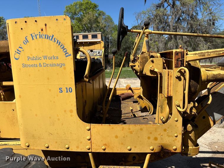 image for item EU7420 1964 Caterpillar 112F rigid frame motor grader