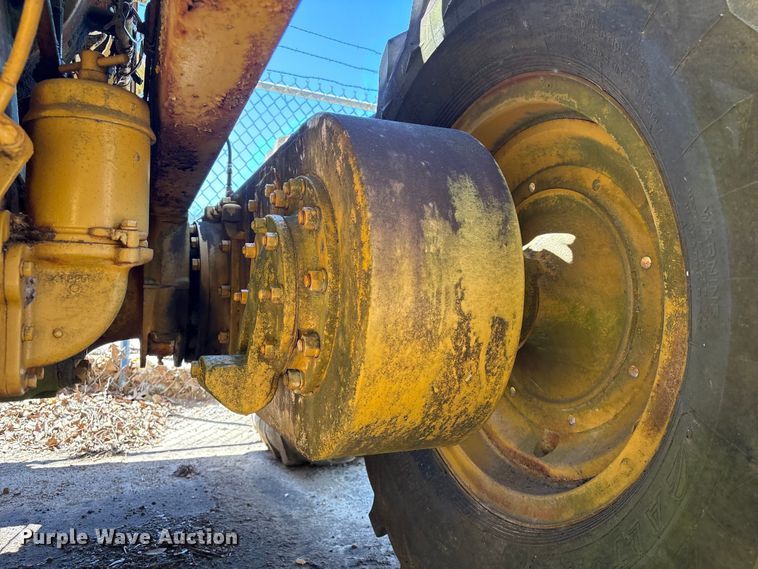 image for item EU7420 1964 Caterpillar 112F rigid frame motor grader