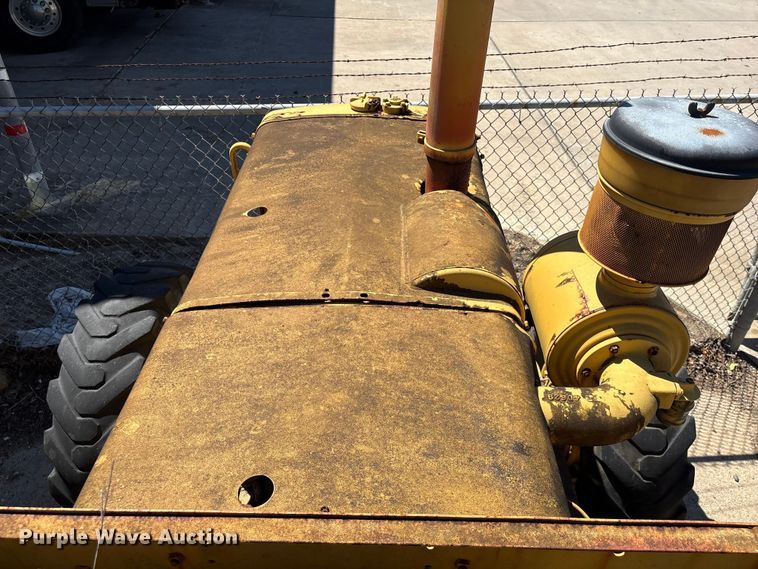 image for item EU7420 1964 Caterpillar 112F rigid frame motor grader