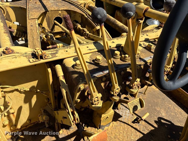 image for item EU7420 1964 Caterpillar 112F rigid frame motor grader