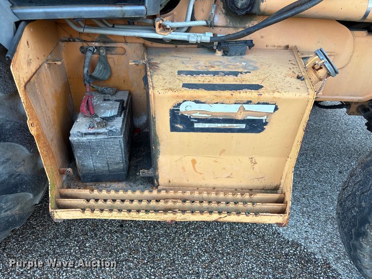 image for item EU7422 2002 Case 580M backhoe