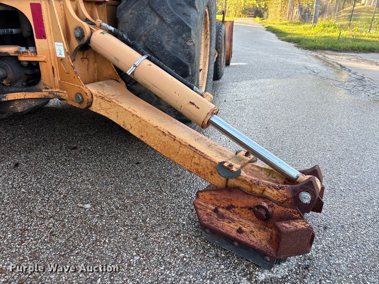 image for item EU7422 2002 Case 580M backhoe