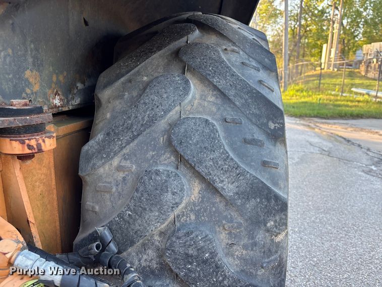 image for item EU7422 2002 Case 580M backhoe