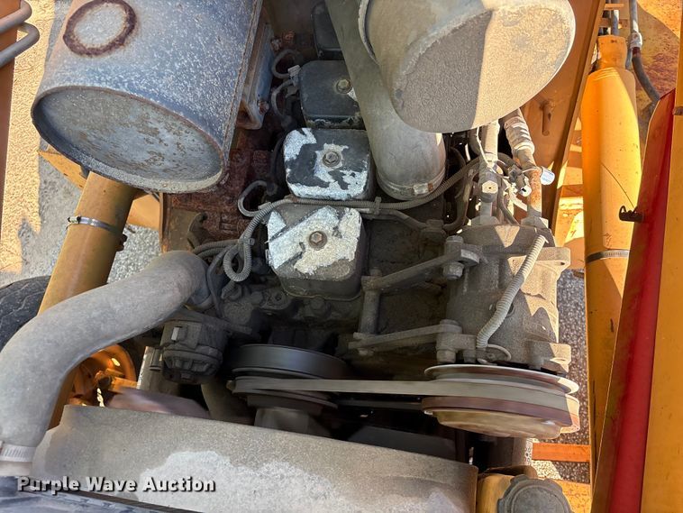 image for item EU7423 2002 Case 580M backhoe