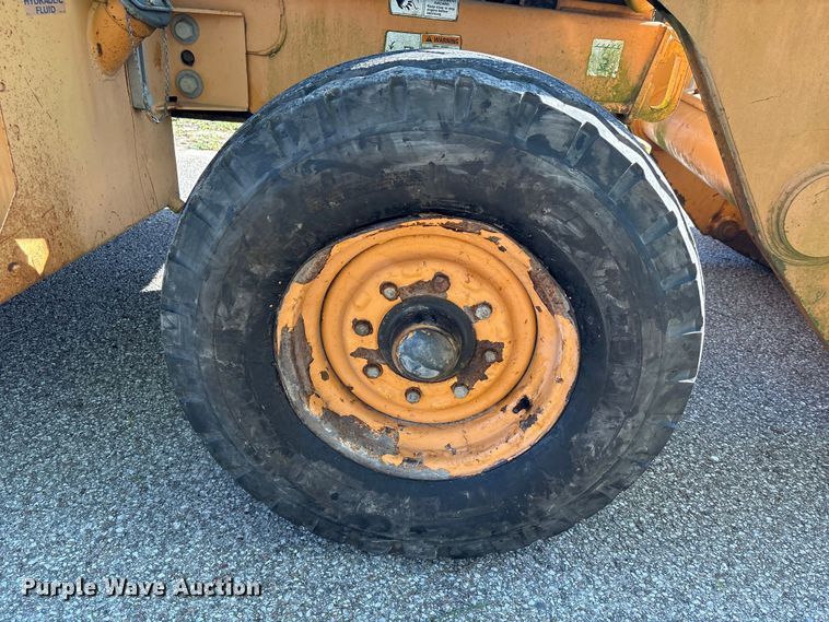 image for item EU7423 2002 Case 580M backhoe