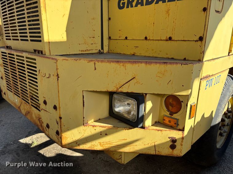 image for item EU7424 Gradall GW-362-G3WD wheeled excavator