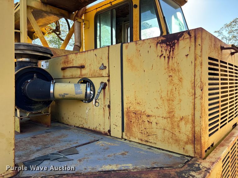 image for item EU7424 Gradall GW-362-G3WD wheeled excavator