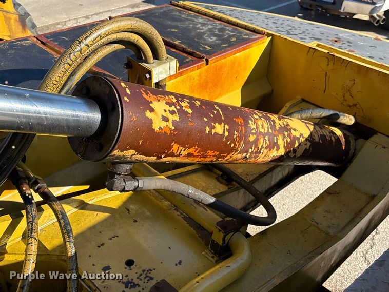 image for item EU7424 Gradall GW-362-G3WD wheeled excavator