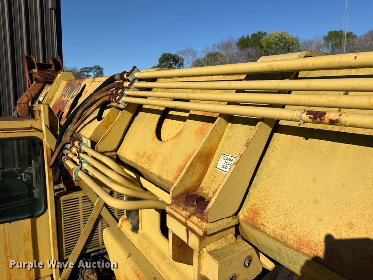 image for item EU7424 Gradall GW-362-G3WD wheeled excavator