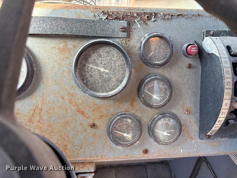 image for item EU7424 Gradall GW-362-G3WD wheeled excavator