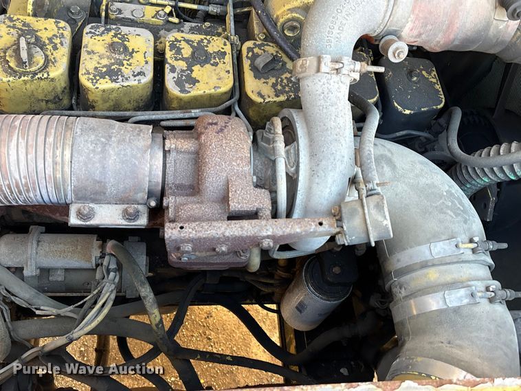 image for item EU7424 Gradall GW-362-G3WD wheeled excavator