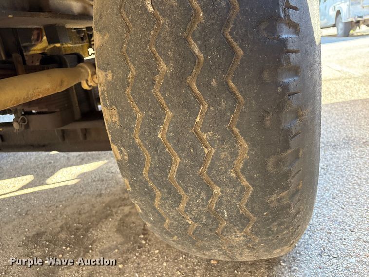 image for item EU7424 Gradall GW-362-G3WD wheeled excavator