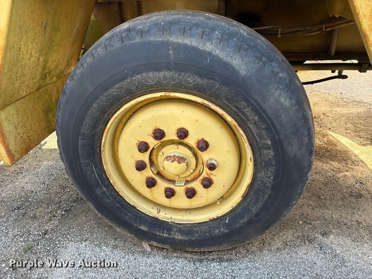 image for item EU7424 Gradall GW-362-G3WD wheeled excavator