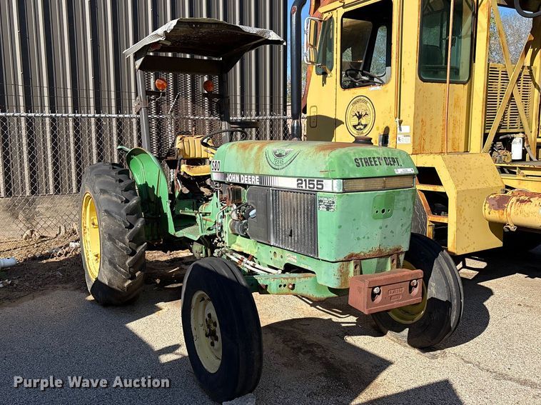 image for item EU7425 1992 John Deere 2155 tractor
