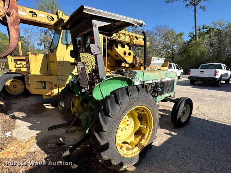 image for item EU7425 1992 John Deere 2155 tractor