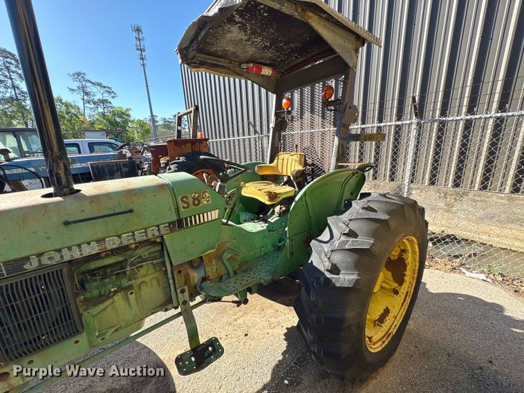 image for item EU7425 1992 John Deere 2155 tractor