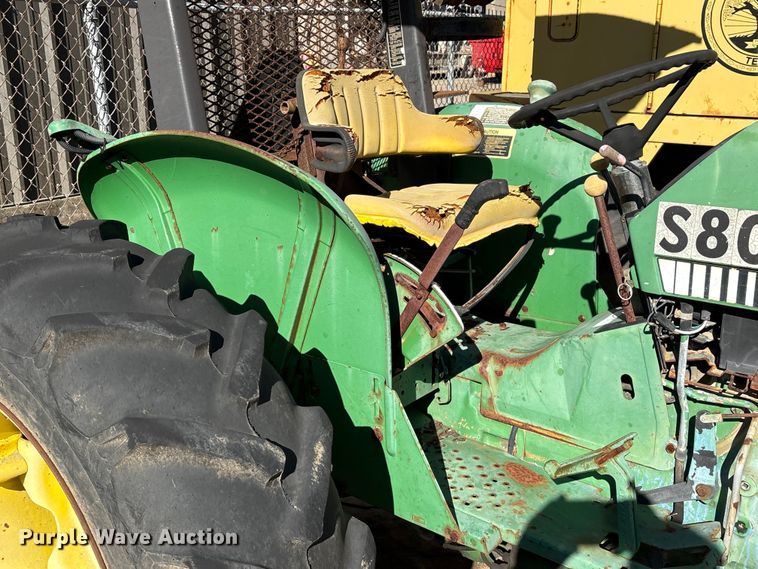 image for item EU7425 1992 John Deere 2155 tractor