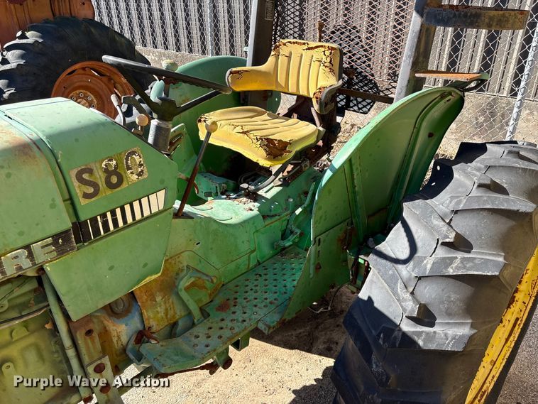 image for item EU7425 1992 John Deere 2155 tractor