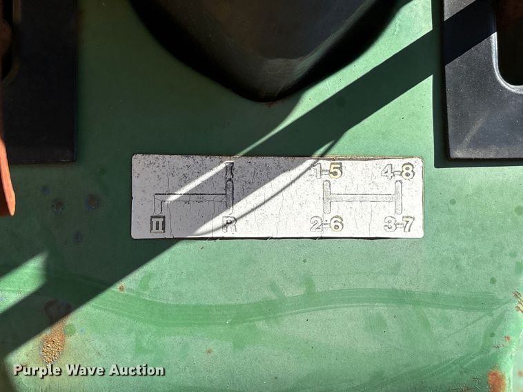 image for item EU7425 1992 John Deere 2155 tractor