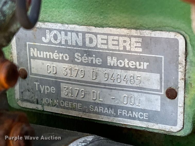 image for item EU7425 1992 John Deere 2155 tractor