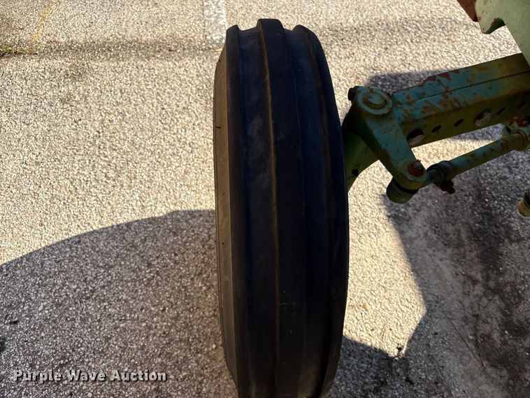 image for item EU7425 1992 John Deere 2155 tractor