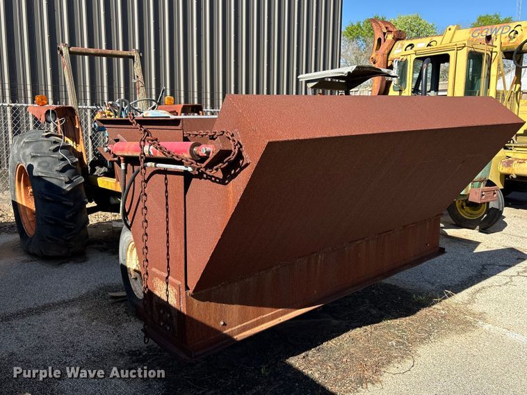 image for item EU7426 1983 Ford 5610 tractor