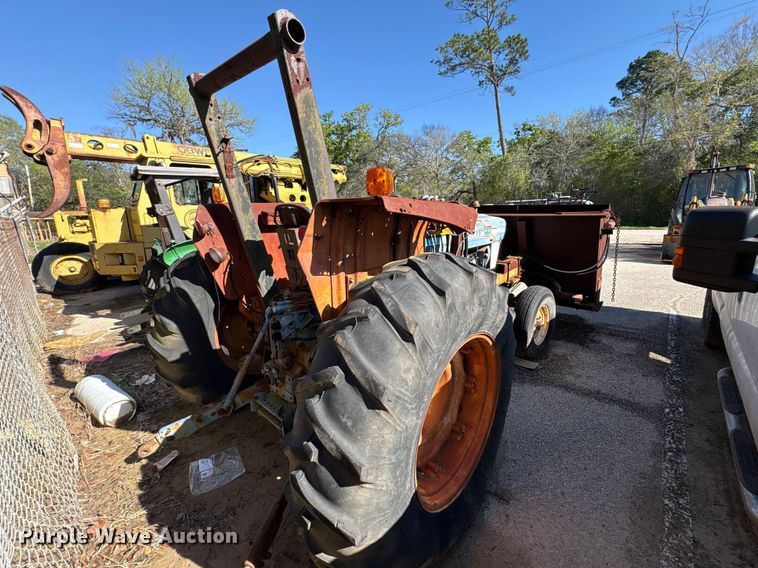 image for item EU7426 1983 Ford 5610 tractor