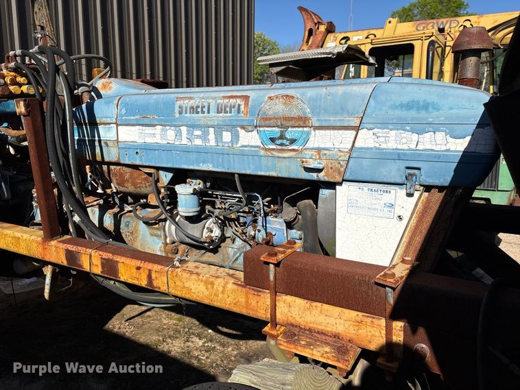 image for item EU7426 1983 Ford 5610 tractor