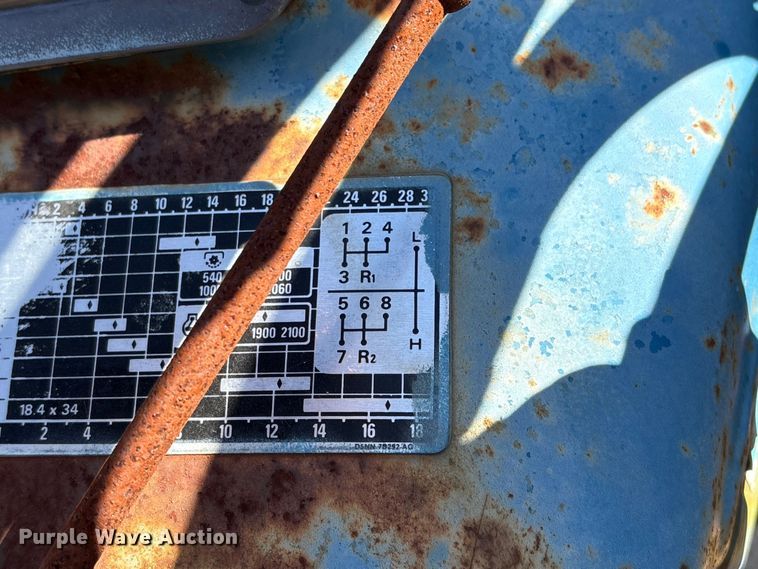 image for item EU7426 1983 Ford 5610 tractor