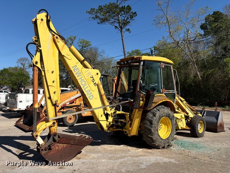 image for item EU7428 2001 New Holland LB75B backhoe