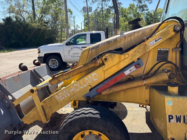 image for item EU7428 2001 New Holland LB75B backhoe