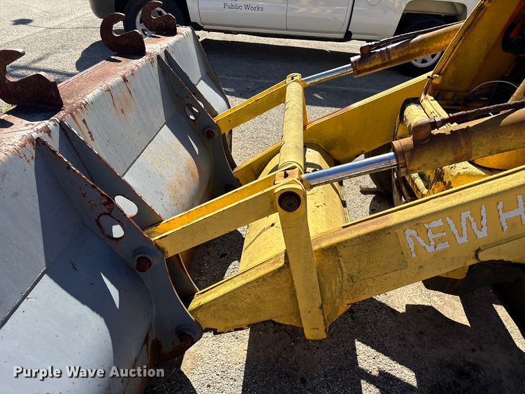 image for item EU7428 2001 New Holland LB75B backhoe