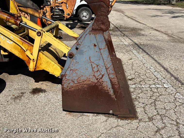image for item EU7428 2001 New Holland LB75B backhoe