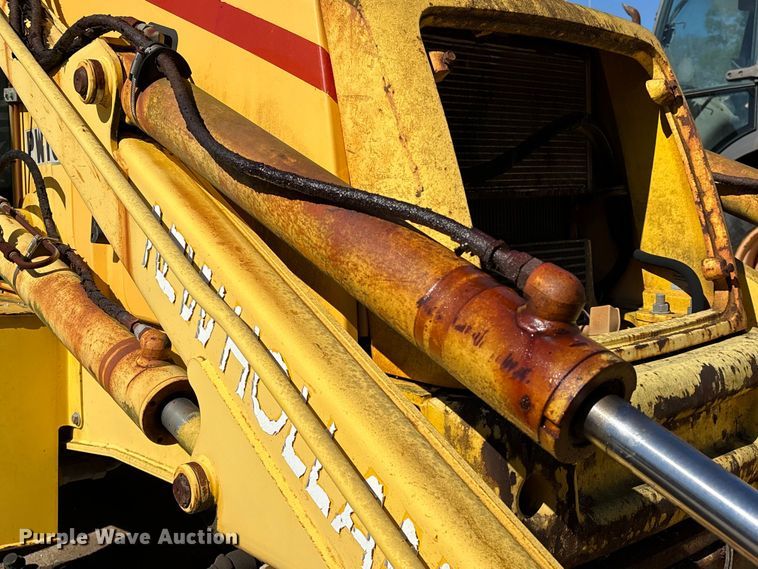 image for item EU7428 2001 New Holland LB75B backhoe